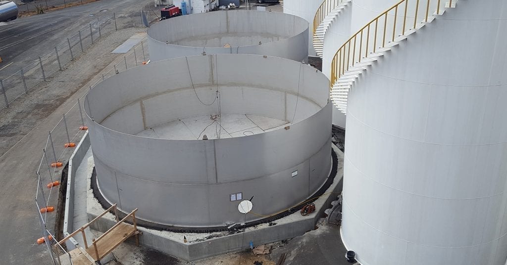 Stainless steel tank installation