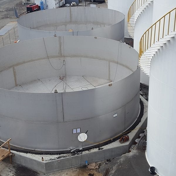 Stainless steel tank installation